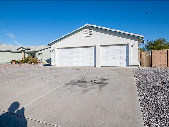 3rd image of 4438 S Bernard Pl