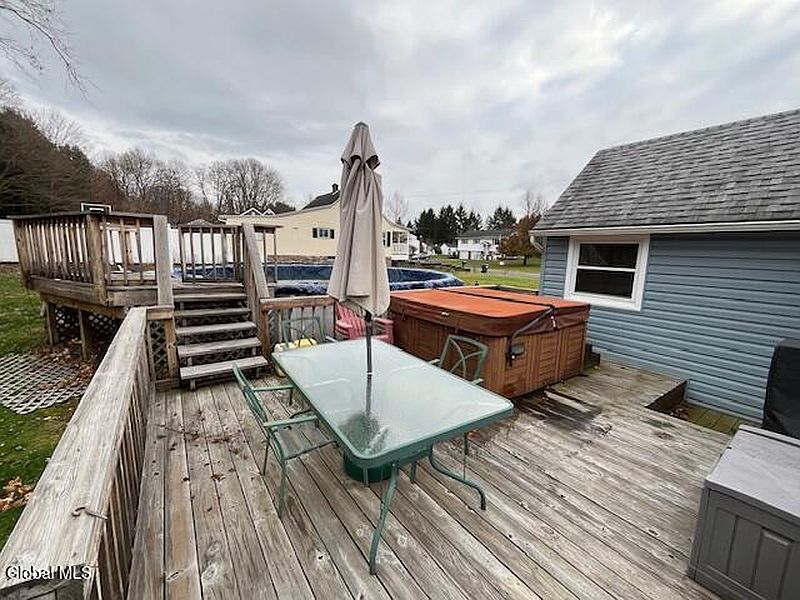4th image of 11 Baker Avenue