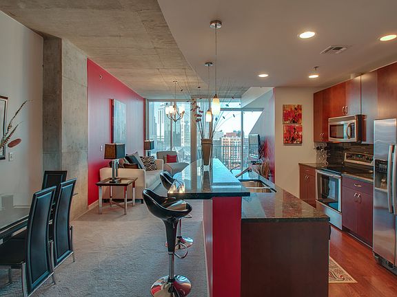 5th image of 301 Demonbreun St Unit 1504