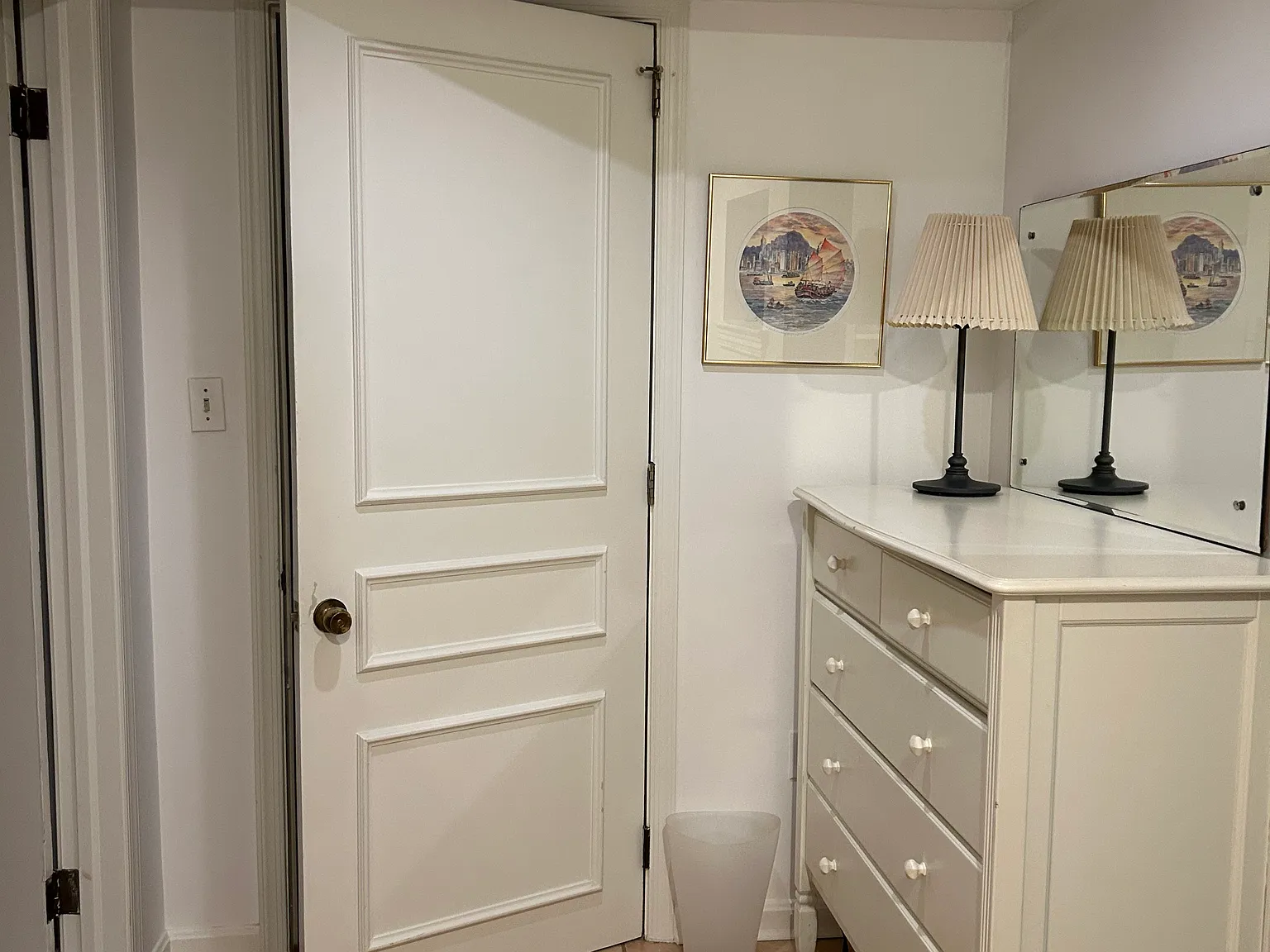 Studio, 450 sqft, $1,700 — Photo 2