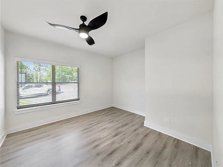 284 Stoneykirk Dr — Photo 15