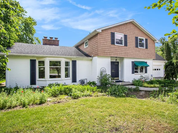121 Minges Cir, Battle Creek, MI 49015