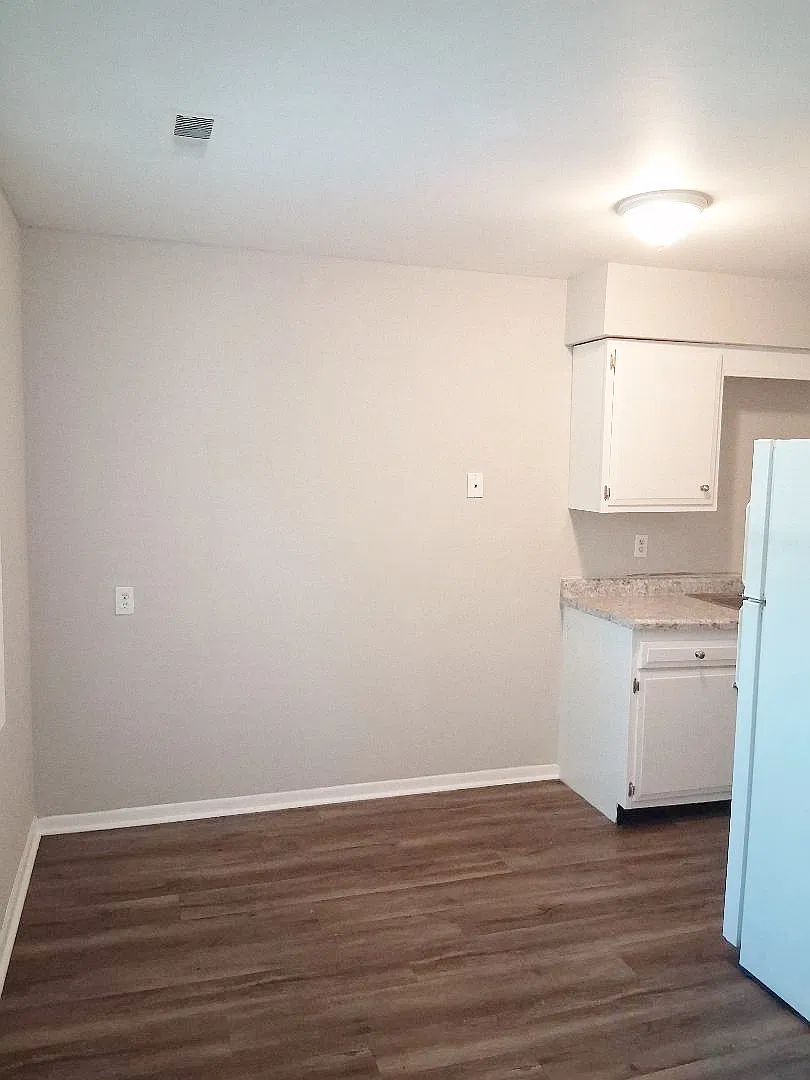 1 bed, 500 sqft, $699 — Photo 3