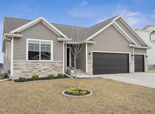 6035 Martin Dr, Pleasant Hill, IA 50327
