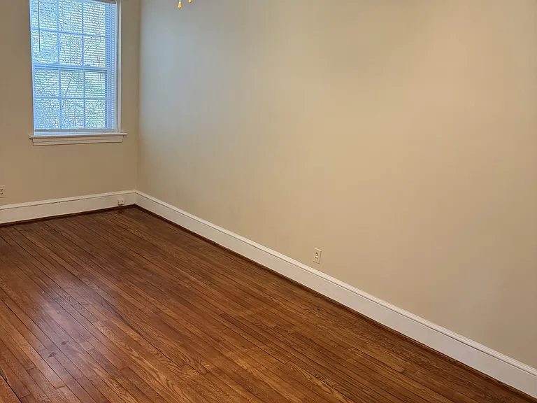 134 Westmoreland Ct — Photo 14