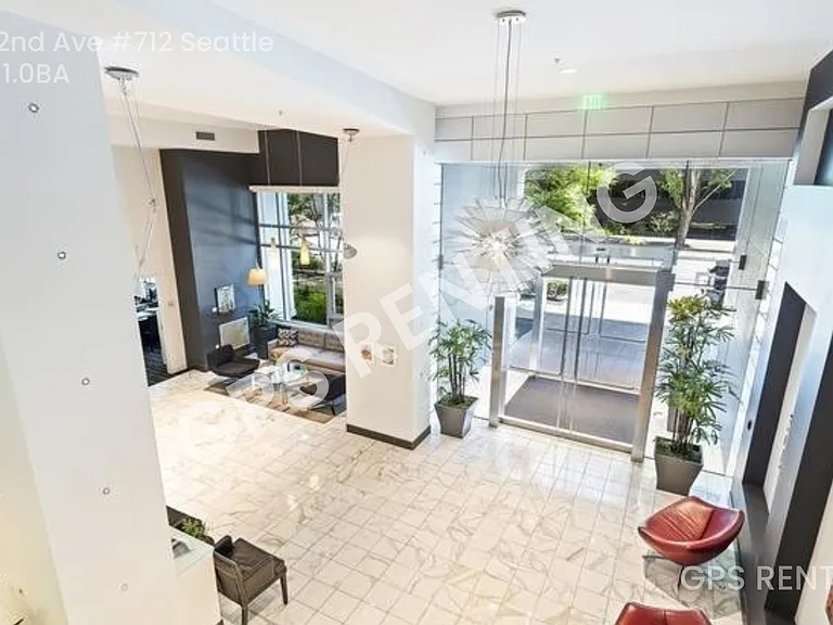 2911 2nd Ave #712 — Photo 3