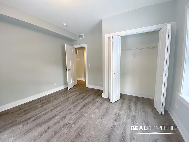916 Crain St #101 — Photo 12