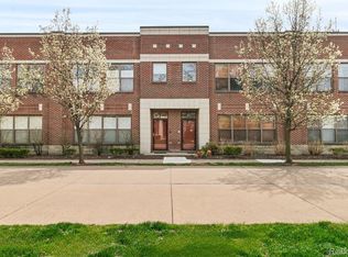 60 W Bethune St, Detroit, MI 48202