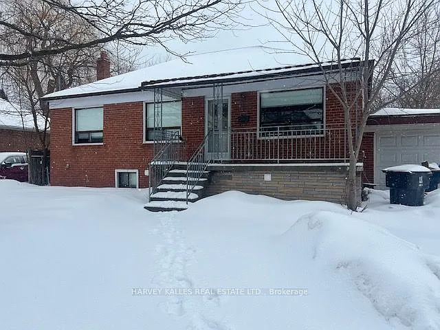 111 McAllister Rd photo 1