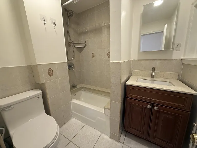 6100 Broadway #1 — Photo 7
