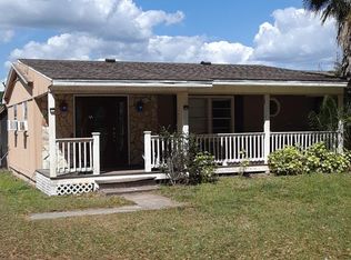 750 Old Mims Rd, Geneva, FL 32732