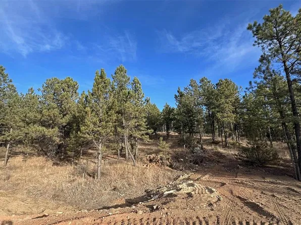 11 Northview Ct, Hot Springs, SD 57747
