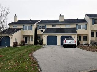 27 Pond Hill Ln, Walden, NY 12586