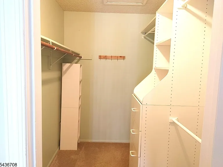 98 Amethyst Way — Photo 11