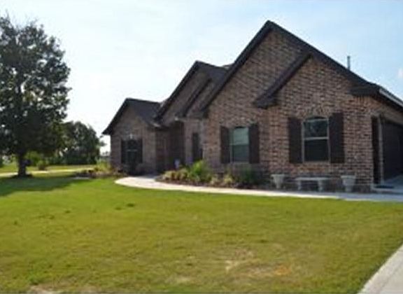 2nd image of 601 Remington Dr