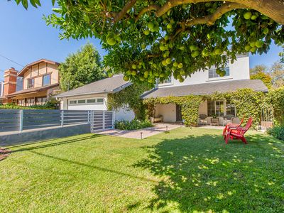 12407 Hartsook St, Valley Village, CA, 91607
