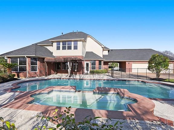 4th image of 3510 Parkside Dr