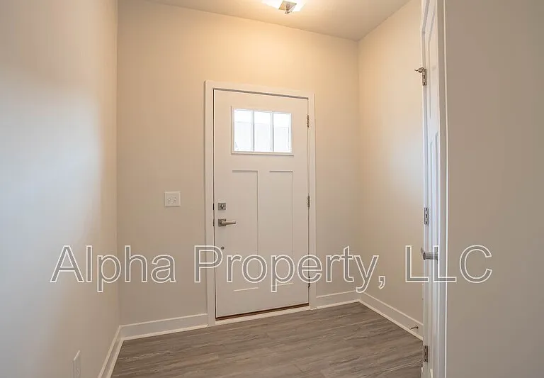 219 Clearwood Dr — Photo 5