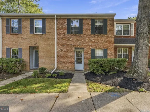 22 Abelia Ct, Lawrence Township, NJ 08648