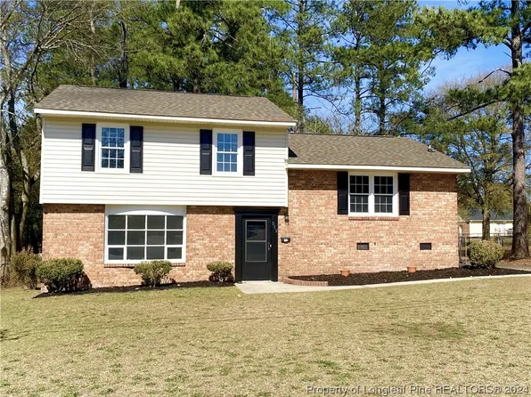 512 Waterbury Dr, Fayetteville, NC 28311