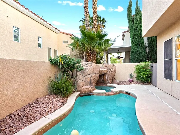 1708 Cordoba Canyon St — Photo 34