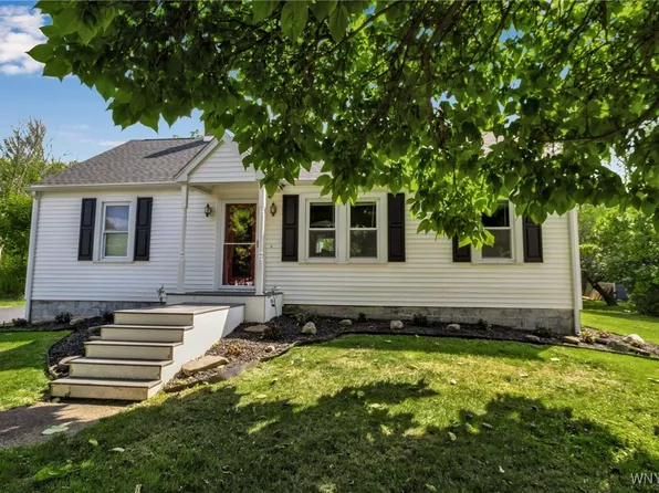 8702 Coleman Rd, Barker, NY 14012