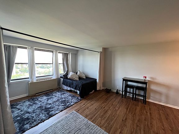 3rd image of 285 Aycrigg Ave APT 12C