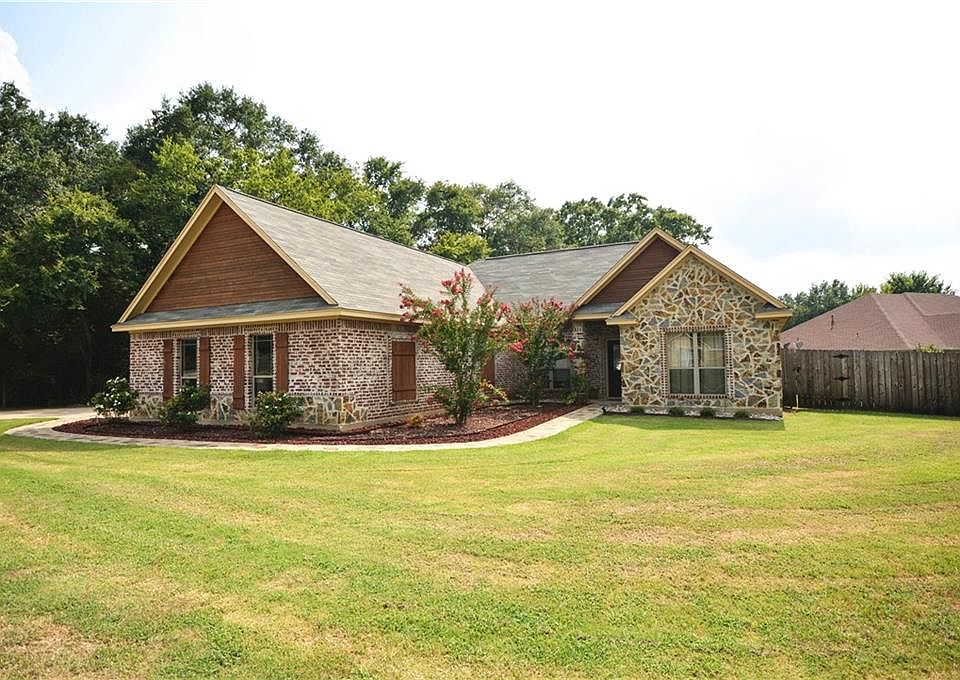 1st image of 101 Lantana Ln