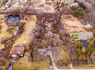 1209 Woodcrest Dr, Downers Grove, IL