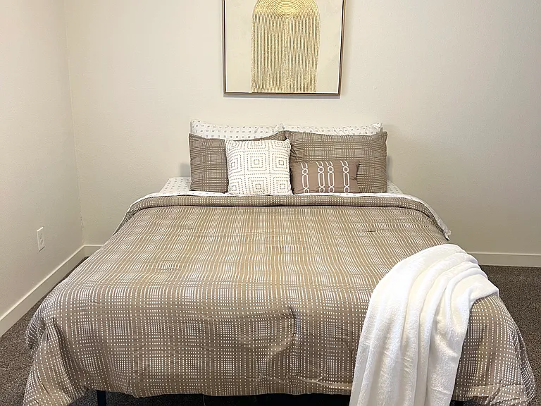 219 14th Ave S #3 — Photo 10