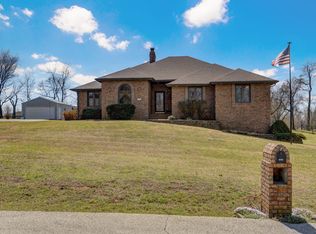 1476 E Peartree Drive, Ozark, MO 65721