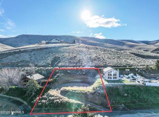 604 Hillside Dr, Yakima, WA