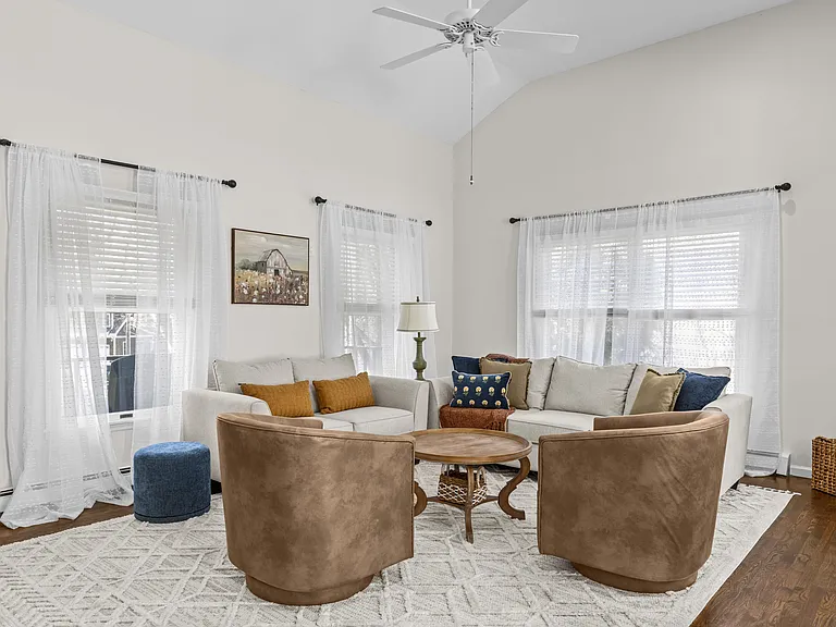 52 Summit Dr — Photo 8