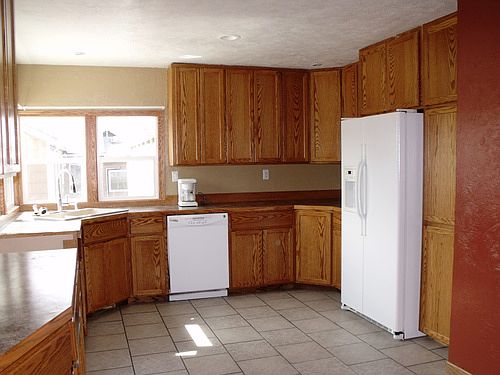 5th image of 1614 Maple St