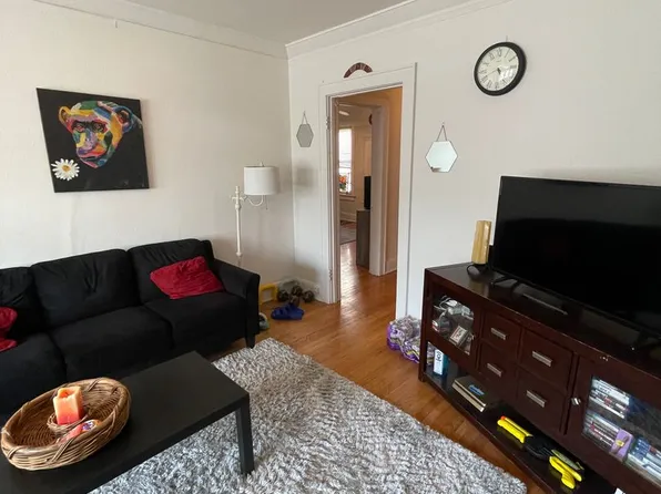 Newport Manor, 1720 E Newport Ave #19, Milwaukee, WI 53211