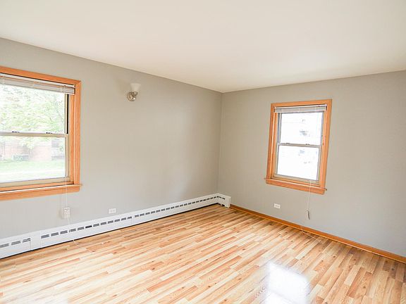 2nd image of 2109 W Farragut Ave APT 2H
