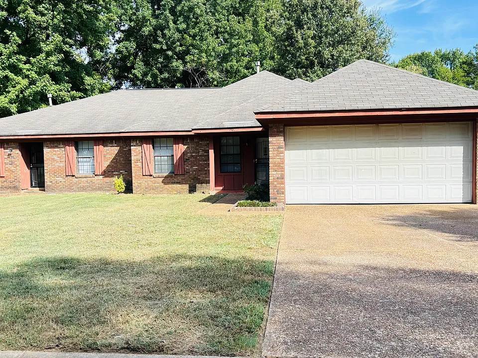 2002 Dawson Ln