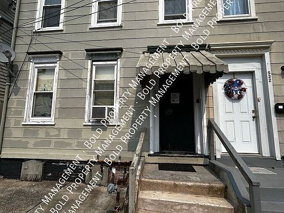 5th image of 524 Spruce St APT 2