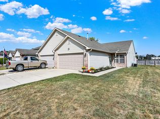 828 Ashton Park Dr, Greenwood, IN 46143