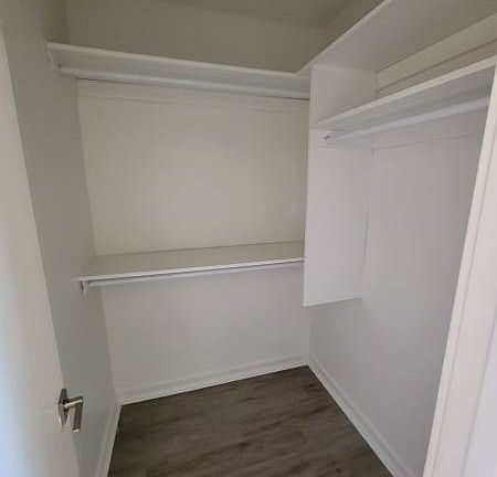 4th image of 5932 1/2 Melrose Ave #6