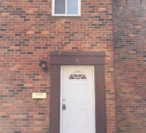 2nd image of 4839 Briarwood Ave