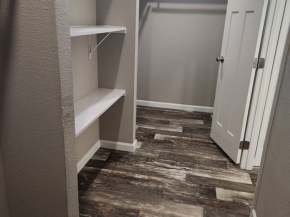 5th image of 116 E Lakeview Dr