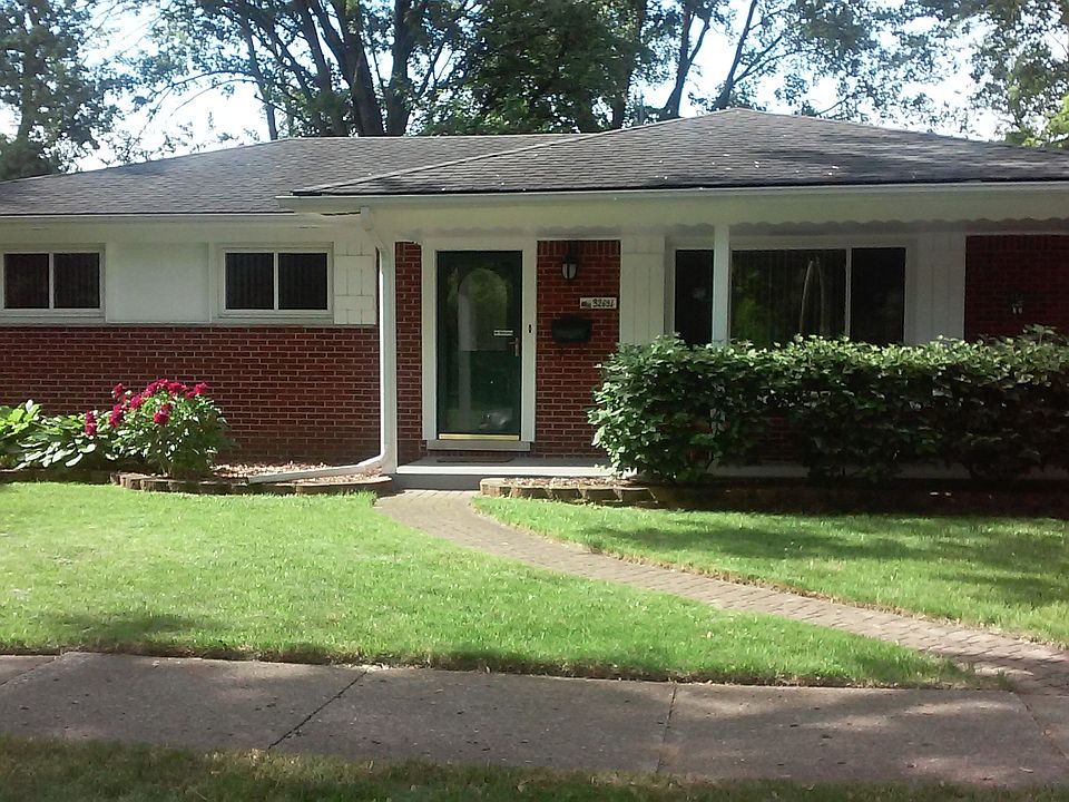 1st image of 32691 Meadowlark St