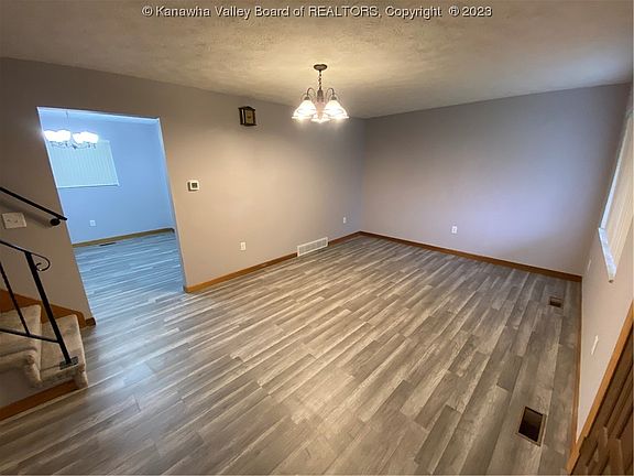 5th image of 2205 Avinell Dr