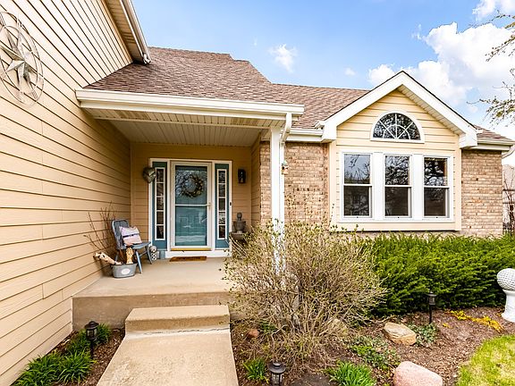 4th image of 308 Buckingham Pl