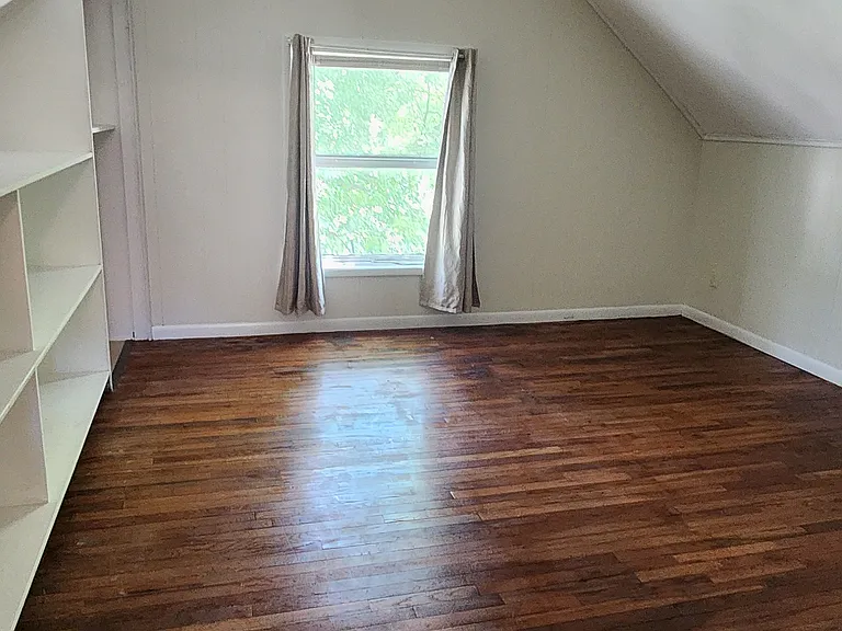 415 F St — Photo 15