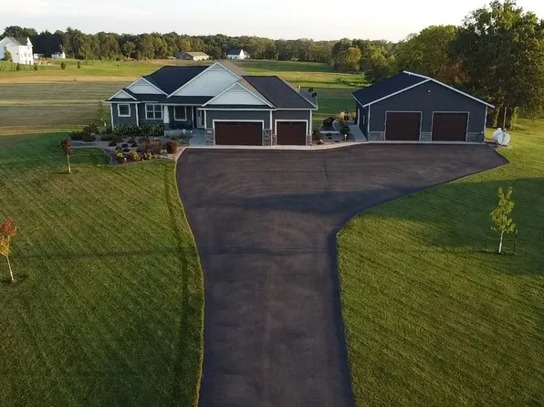 7979 117th St NW, Annandale, MN 55302