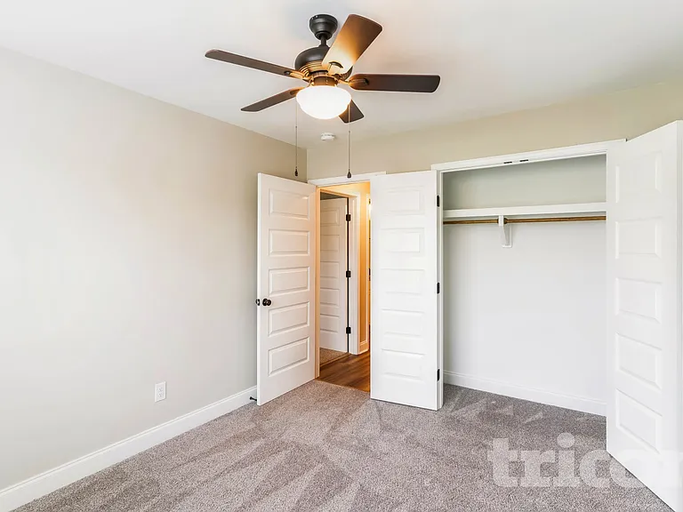 341 Green Hills Dr — Photo 10