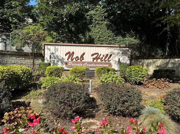 95 Richmond Boulevard #2B, Ronkonkoma, NY 11779