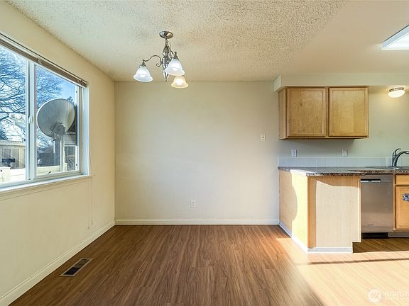 5th image of 1918 J Street #102